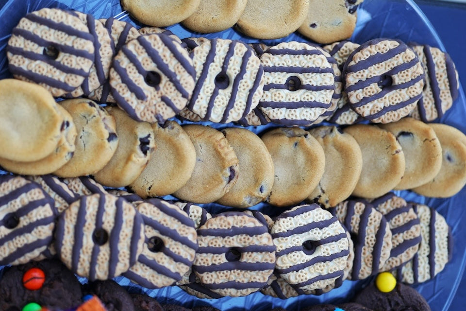 The Ultimate Guide to Hosting a Girl Scout Cookie-Themed Friendsgiving