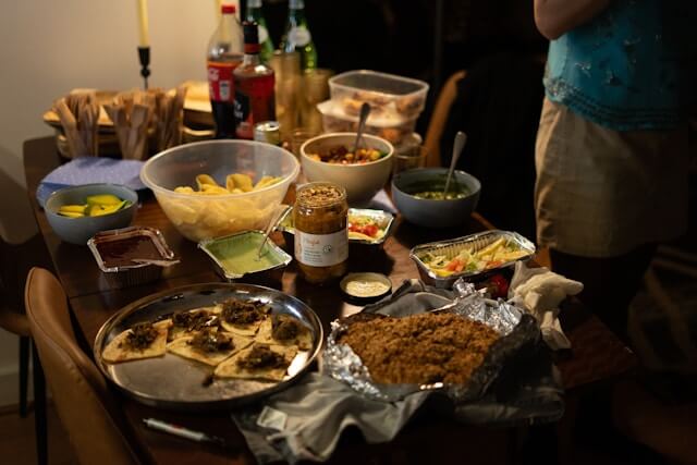 Potluck table 
