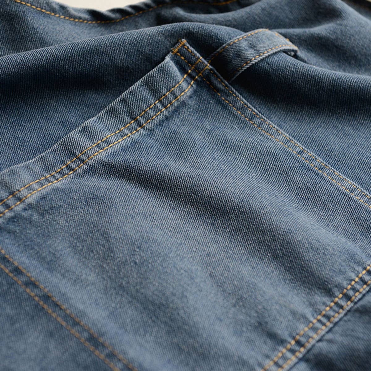 Vintage-Inspired Cotton Canvas Denim Apron With Pockets - Light Blue / (OS)